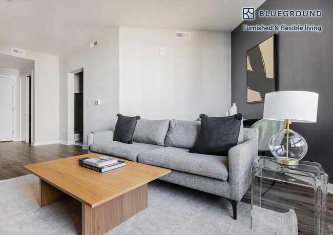 Photo - 624 N Glebe Rd Unit FL5-ID966