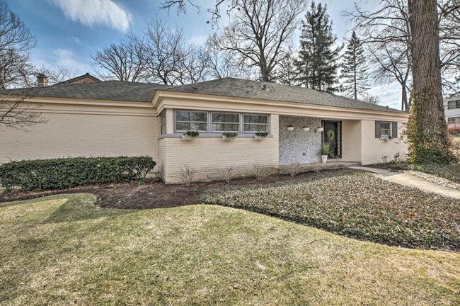 Photo - 696 Crescent Ct Unit ID1306272P