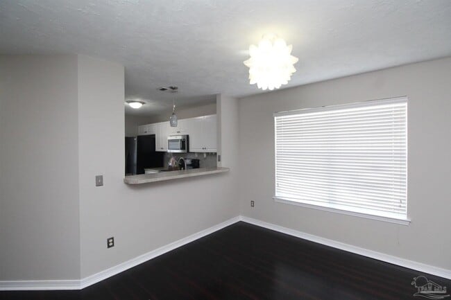 Photo - 7680 Chablis Cir
