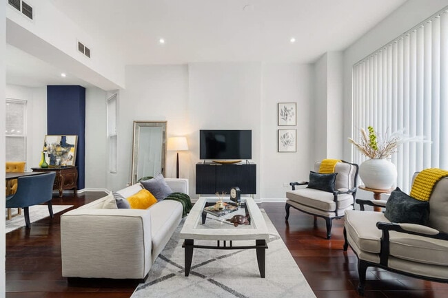 Building Photo - 2851 W Wilcox St Unit ID1244949P