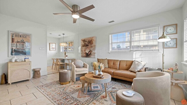 Building Photo - 209 Angelfish Ave. Unit SI ID1502031P