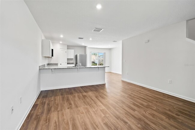 Photo - 612 Linnet Ct