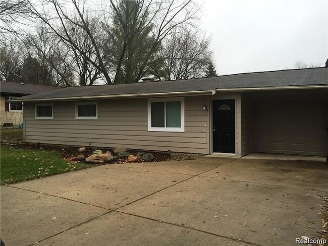 Building Photo - 541 Mary Ellen Rd