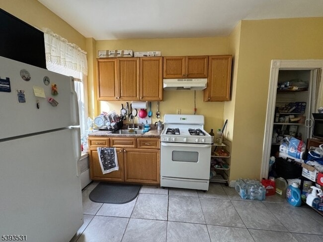 Photo - 712 E 27th St