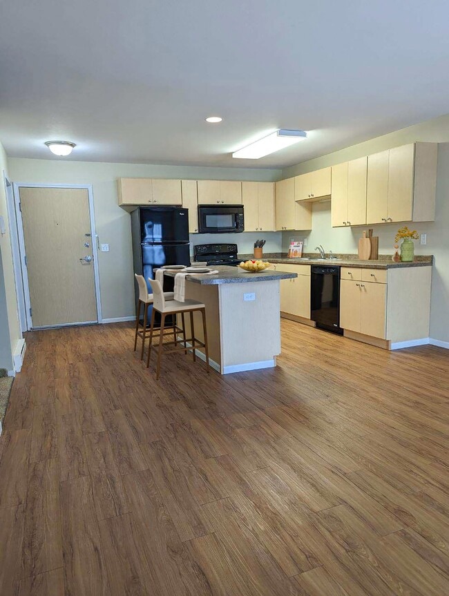 Photo - Northern Pacific Apartments