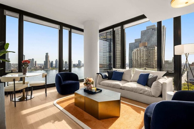 Building Photo - 685 1st Ave Unit ID1321817P