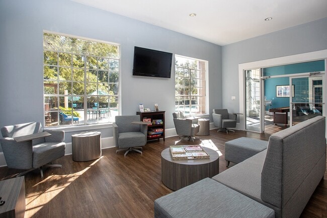 Photo - Jackson Square Apartments