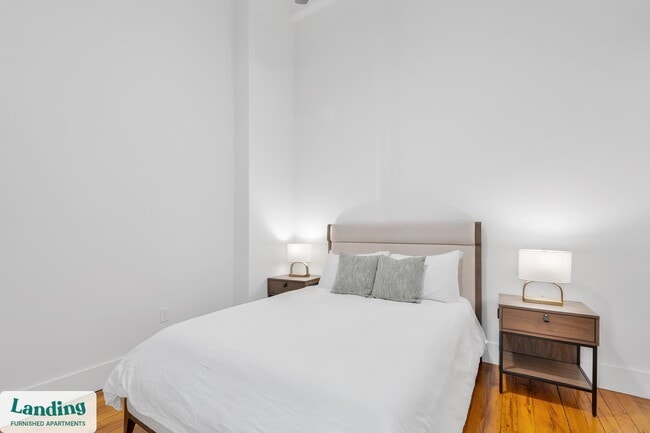 Building Photo - 31 Victor St Unit 206.1406441