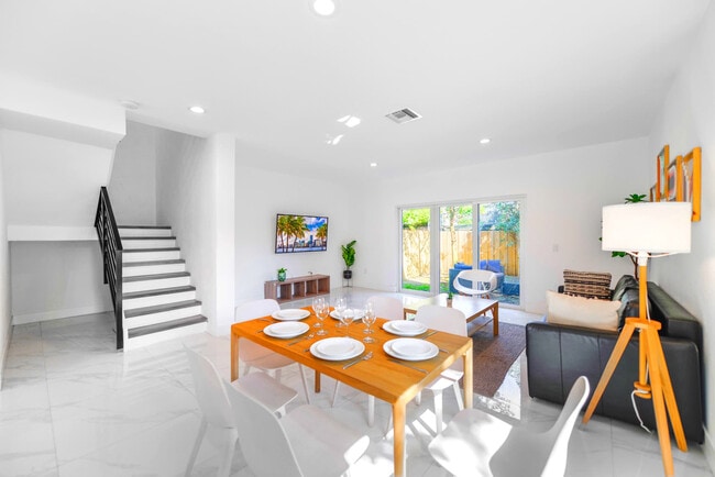 Photo - 1175 NW 26th St Unit FL1-ID1022302P