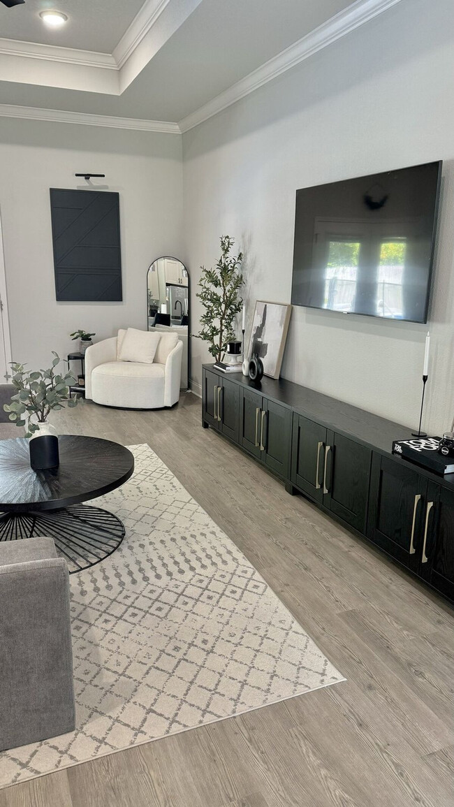 Photo - 2064 Constitution Dr Unit ID1319111P