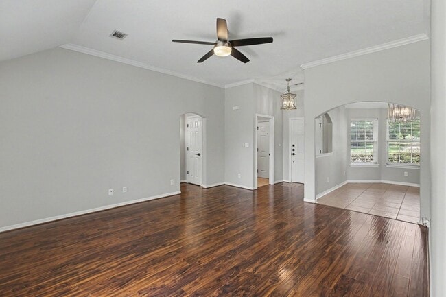 Photo - 10718 Fairview Dr