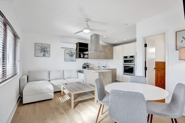 Building Photo - 333 Walnut St Unit SI ID1312668P