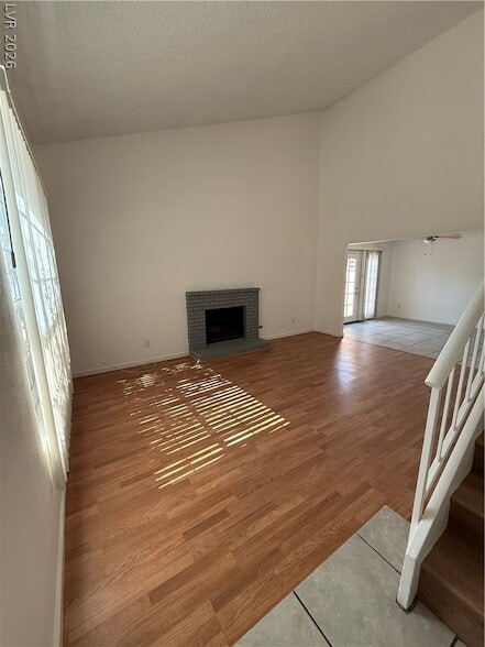 Photo - 118 Blueberry Ln