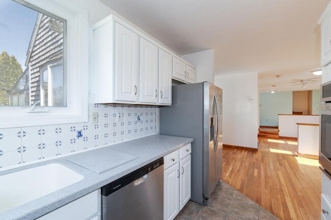 Photo - 29 Williston Rd