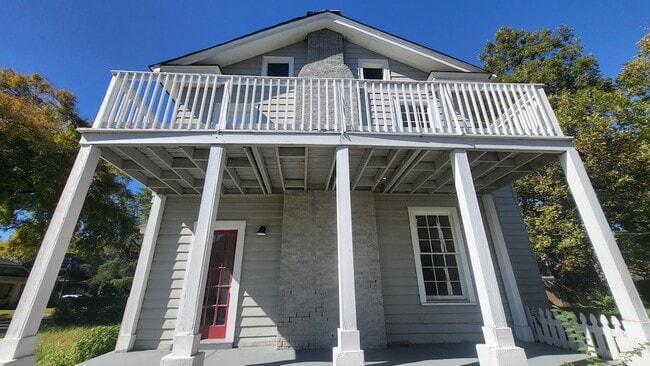 Photo - 1844 Oliver Ave