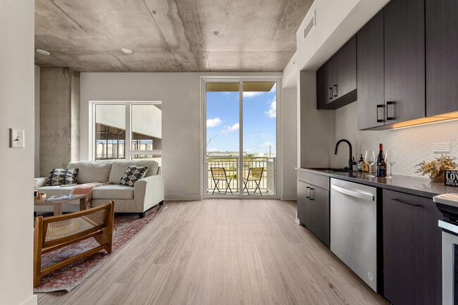 Photo - 617 N 12th St Unit ID1313904P