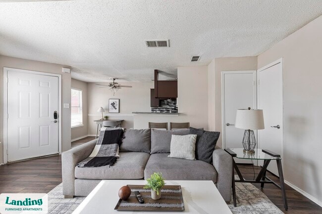 Photo - 1919 W Tarrant Rd Unit 308.1407190