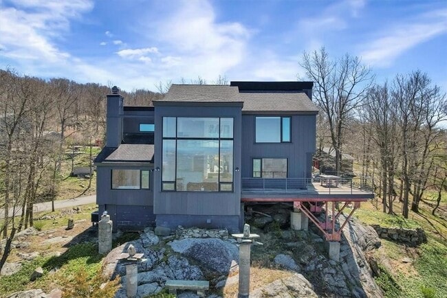 Building Photo - 94 Mine Hill Rd