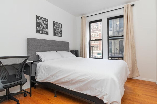 Building Photo - 322 E 93rd St Unit ID1058696P