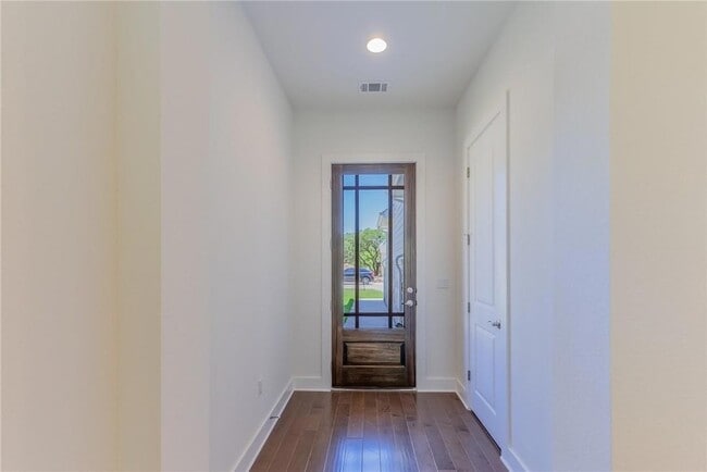 Photo - 1617 Woodwind Ln