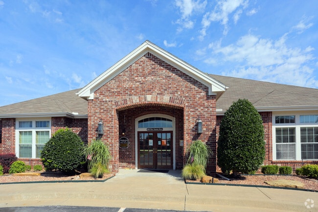 Leasing Office - Highland Crossing Apartments