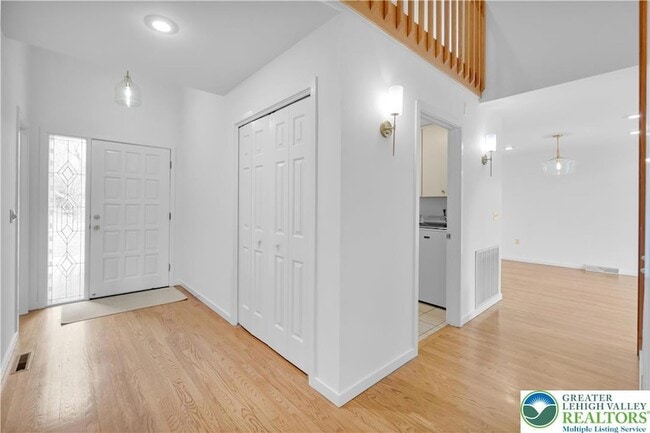 Photo - 5721 Crawford Dr