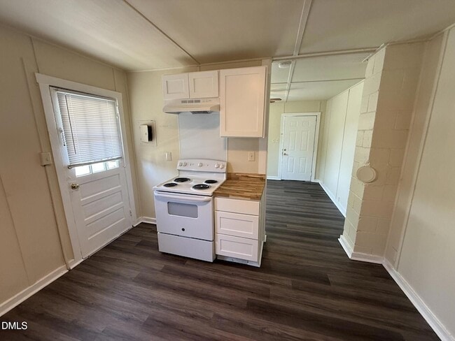 Photo - 663 Coleman St