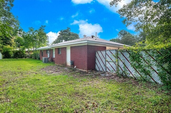 Photo - 2501 Rosedale Pl