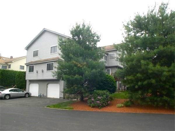 Building Photo - 421 Captain Eames Cir