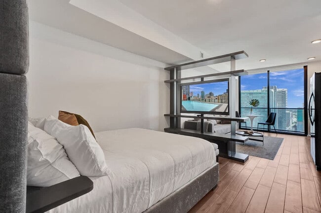 Photo - 398 NE 5th St Unit SI ID1504022P