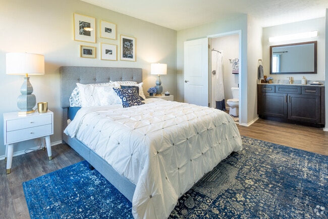 2 BR, 2 BA - Verona - Ridgeline at Canton