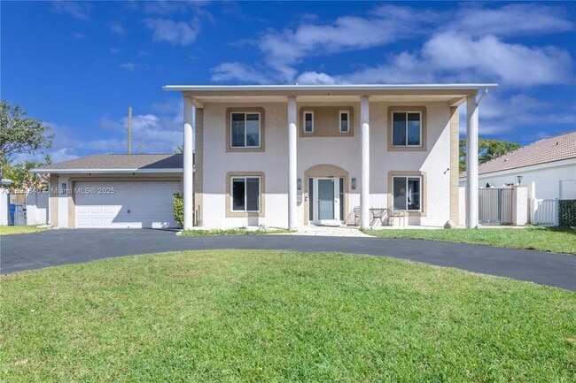 Photo - 1660 NE 25th Ave