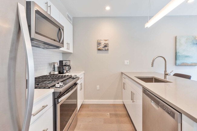 Photo - 244 Hanover St Unit SI FL2-ID1241275P