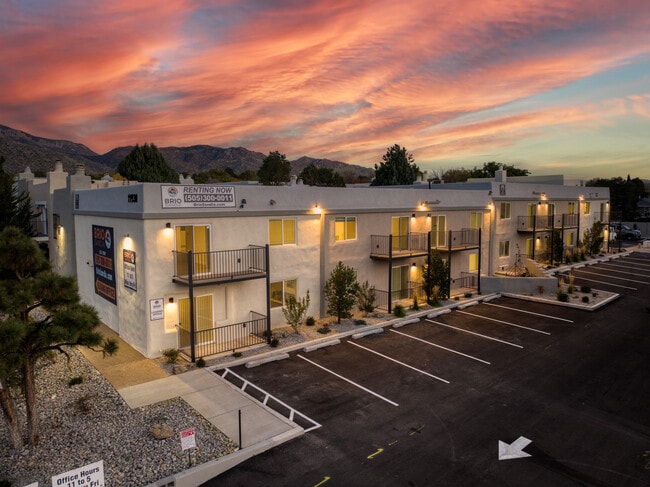 Brio Sandia Apartments Albuquerque, New Mexico - Brio Sandia