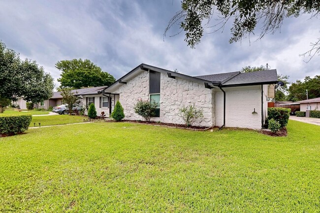 Photo - 3264 Northaven Rd