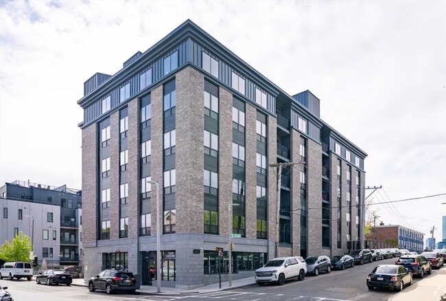 Building Photo - 55 W Fifth St Unit 506