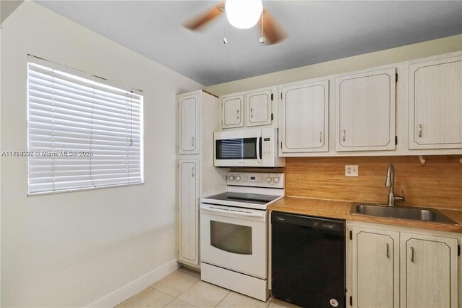 Photo - 8421 Lagos De Campo Blvd Unit T307