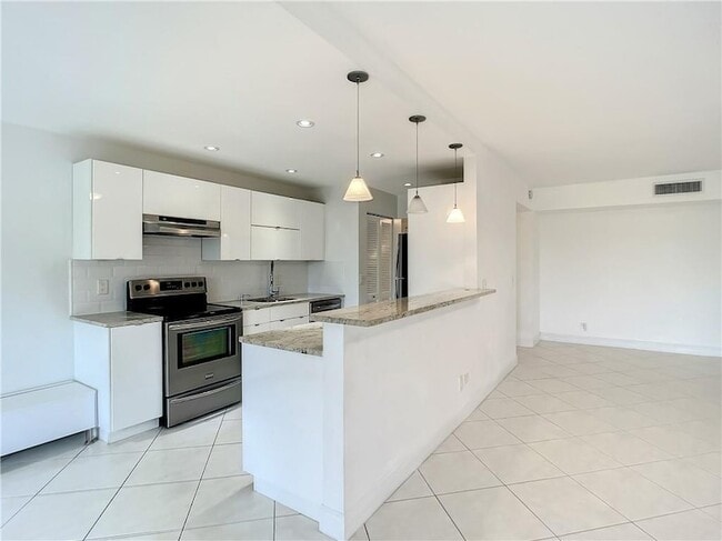 Photo - 6342 Longboat Ln W Unit 404