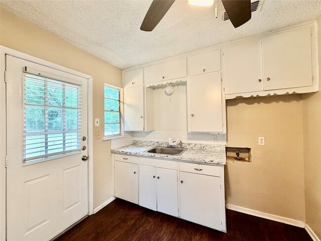 Photo - 1609 Wayne St