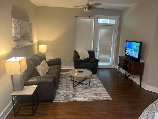 Building Photo - 6770 Broad Street Unit ID1344155P