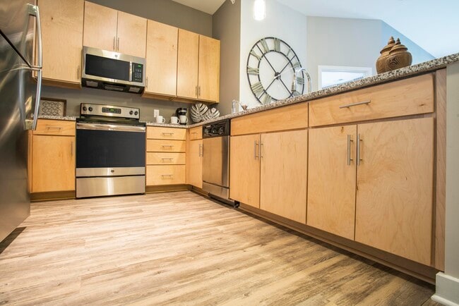 Model - 2BR Pebblebrook Kitchen - James River at Stony Point