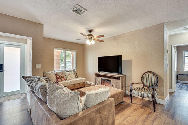 Photo - 2934 NW 66th St Unit ID1307107P