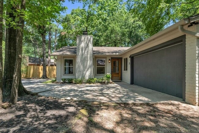 Building Photo - 25 Hornbill Ct
