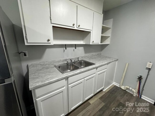 Photo - 48708 US-52 Unit 13