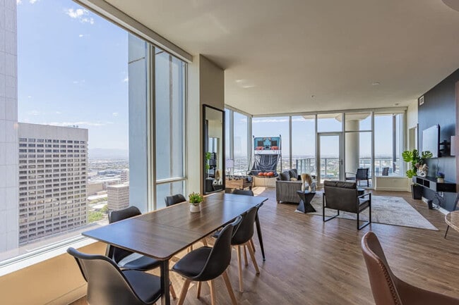 Photo - 44 W Monroe St Unit ID1263180P