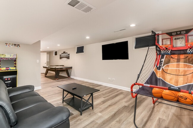 Photo - 823 Jay St Unit ID1285082P