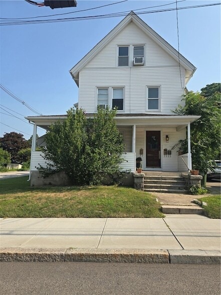 Building Photo - 58 School St