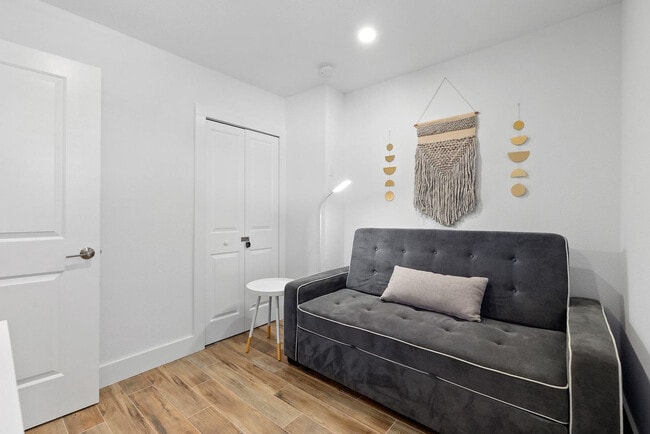 Photo - 106 11th St Unit ID1281974P