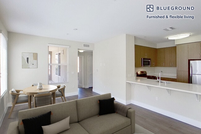 Building Photo - 701 Breeze Hill Rd Unit FL3-ID649A