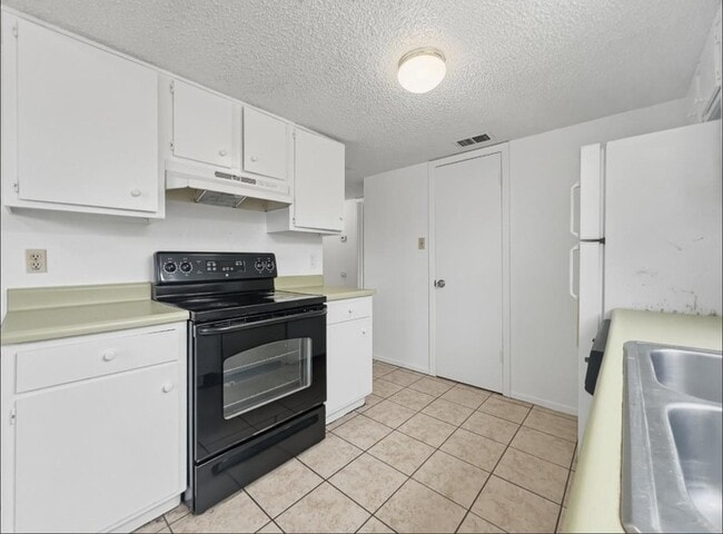 Photo - 3427 Willowrun Dr Unit D
